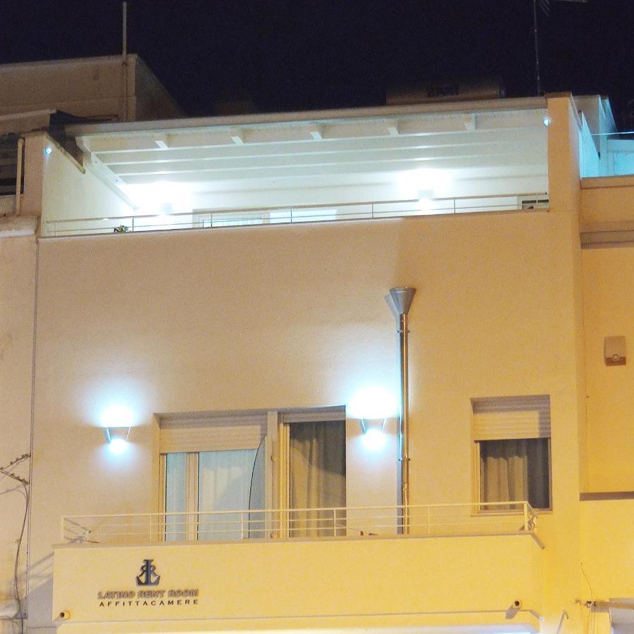 Latino Rent Room B&B Vista Mare Porto Cesareo Buitenkant foto