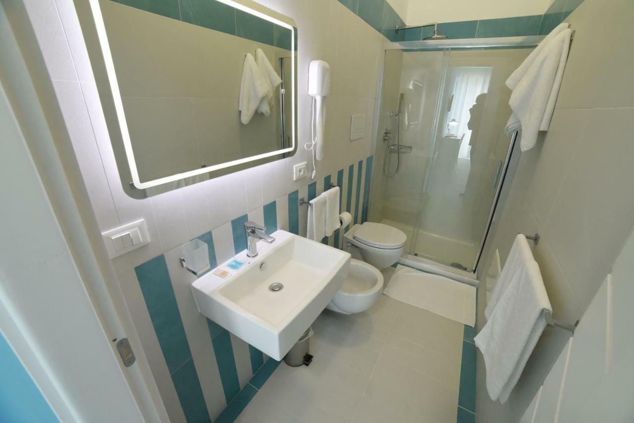 Latino Rent Room B&B Vista Mare Porto Cesareo Buitenkant foto