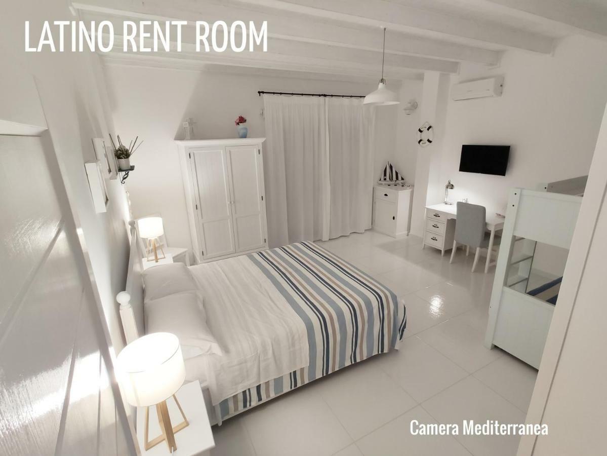 Latino Rent Room B&B Vista Mare Porto Cesareo Buitenkant foto